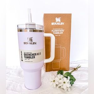 NEW Target Exclusive 40 oz Stanley
Tumbler in color Wisteria